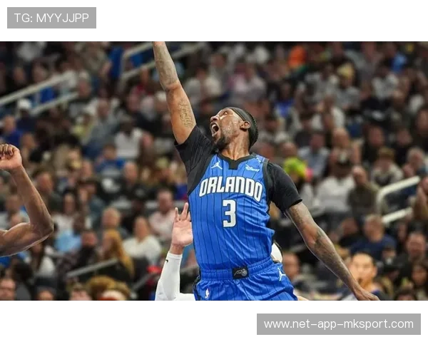 劳里终场前命中定胜分，猛龙在客场完成逆袭